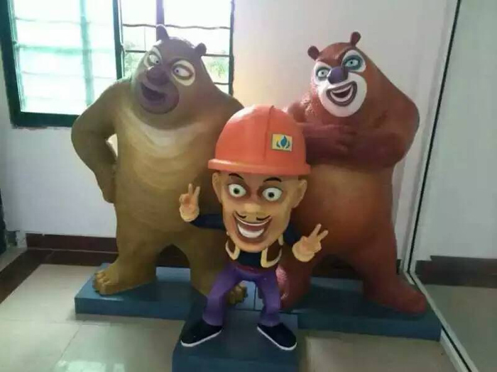 卡通(tōng)動漫雕塑：熊出沒